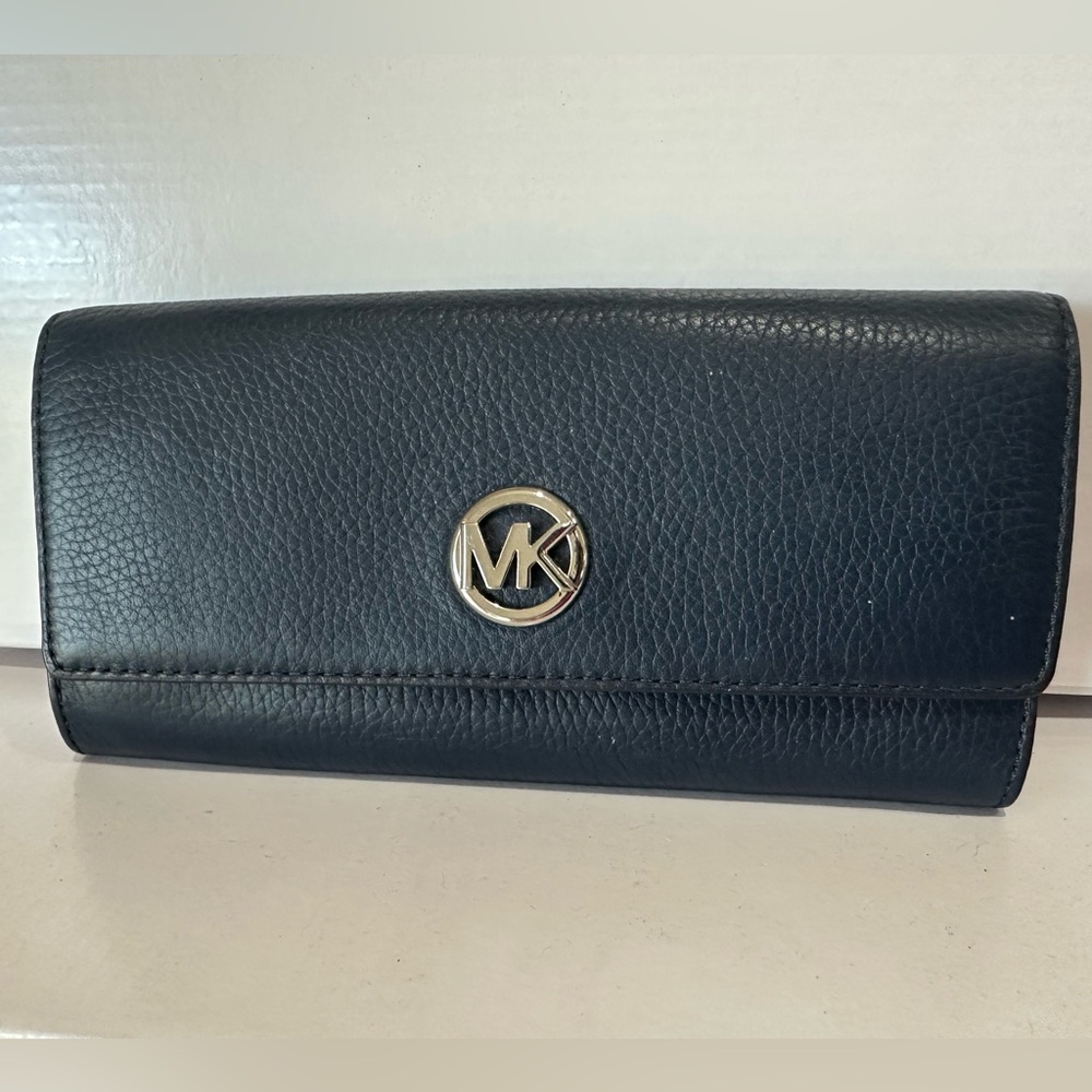 Michael Kors Fulton Genuine Leather Carryall Wallet